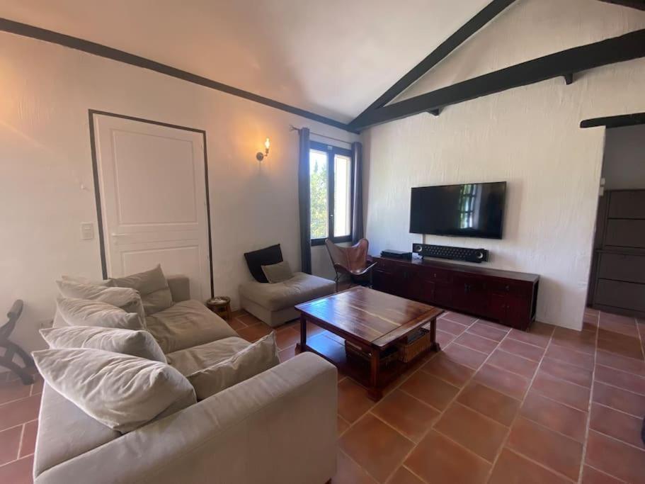 Ar De Vie Villa Chaleureuse En Provence Ventabren Eksteriør billede
