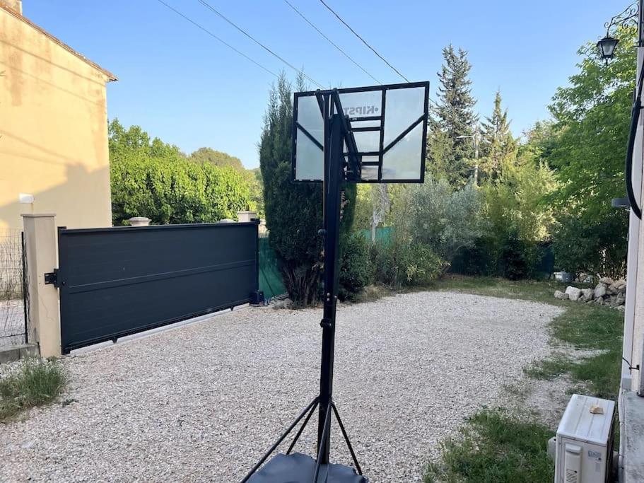 Ar De Vie Villa Chaleureuse En Provence Ventabren Eksteriør billede